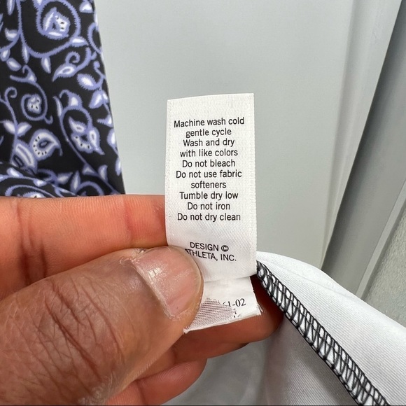 Athleta nectar faux wrap swim paisley black blue  short sleeve dress size M - Picture 9 of 10